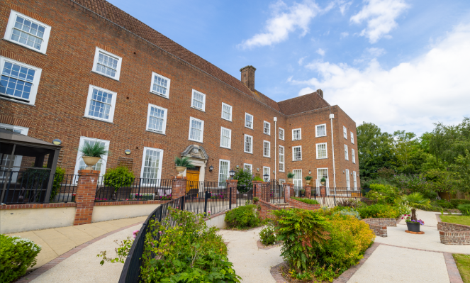 Care-Home-building